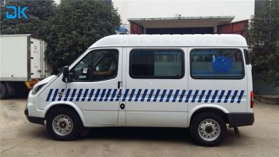 JMCケア救急車